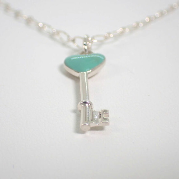 TIFFANY/ 925/blue enamel heart key pendant/necklace - Picture 4 of 10